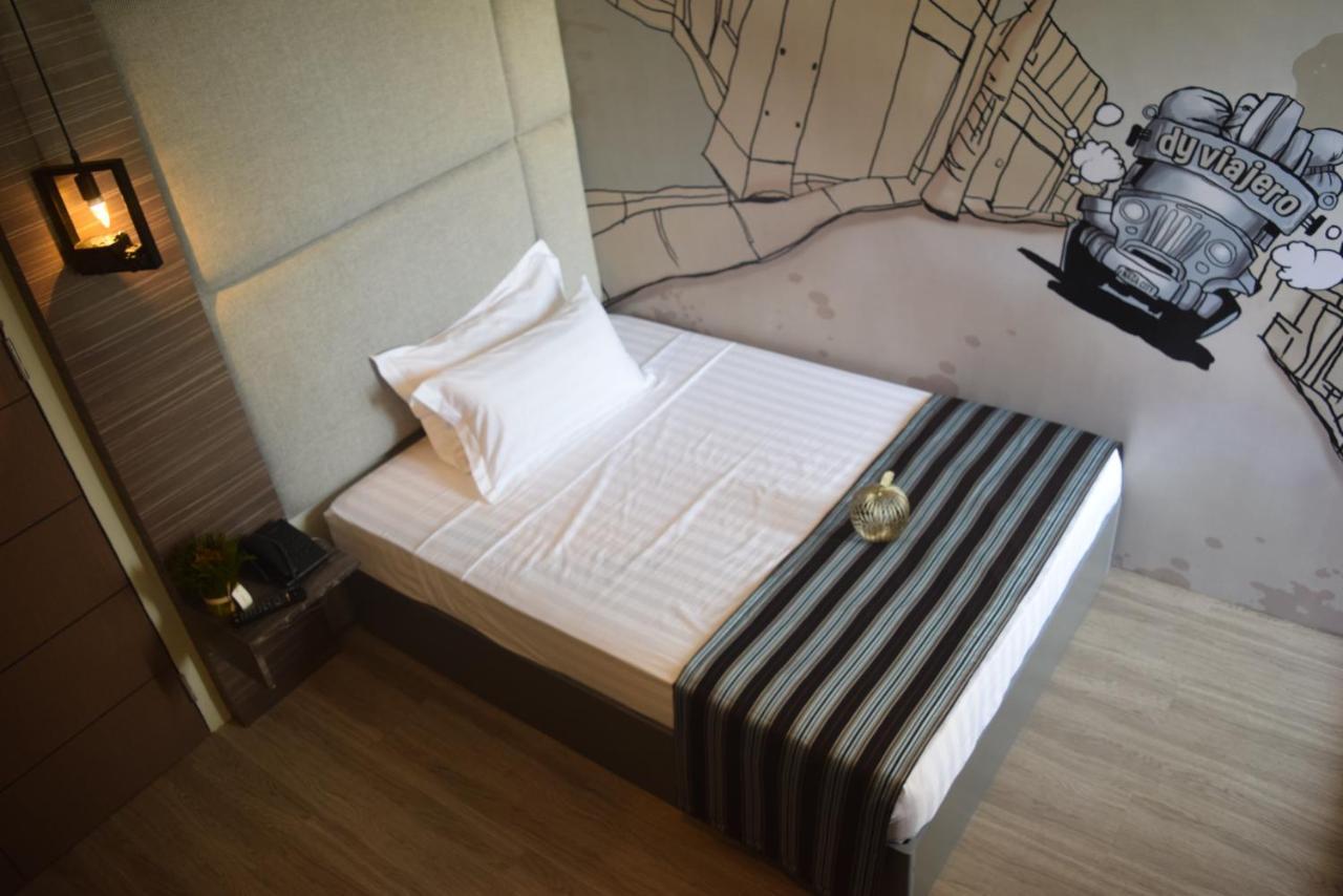 Dy Viajero Transient Hotel Naga  Eksteriør billede
